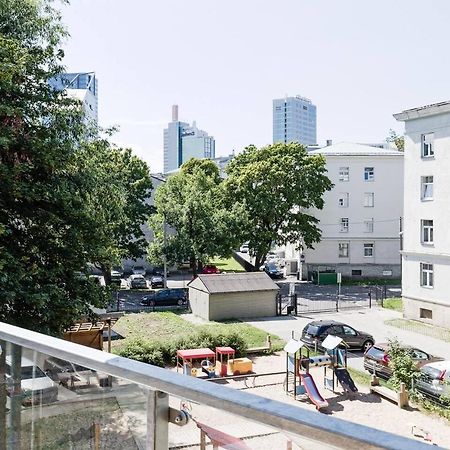 Central Apartments, Quiet With Free Parking And Ac. 탈린 외부 사진