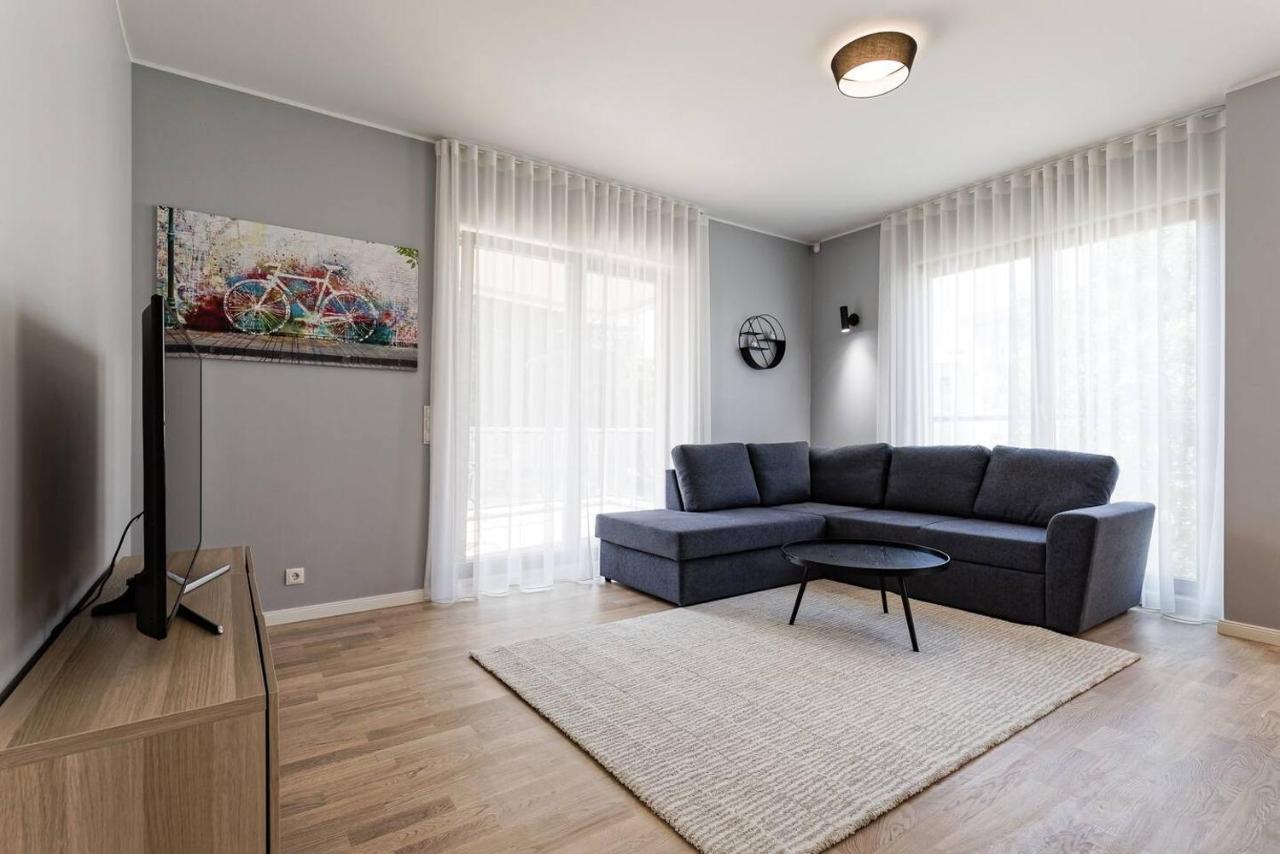 Central Apartments, Quiet With Free Parking And Ac. 탈린 외부 사진