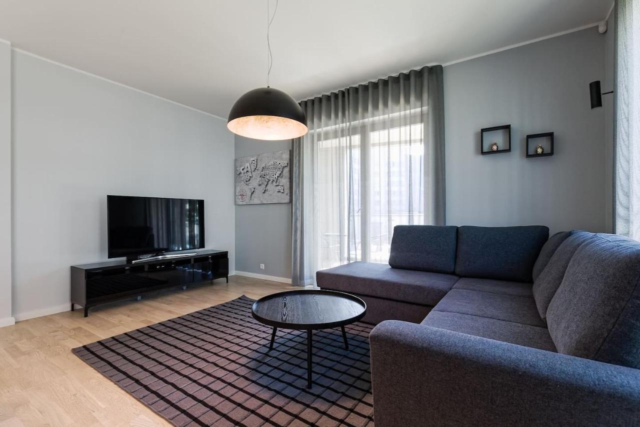 Central Apartments, Quiet With Free Parking And Ac. 탈린 외부 사진
