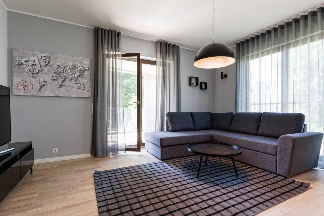 Central Apartments, Quiet With Free Parking And Ac. 탈린 외부 사진