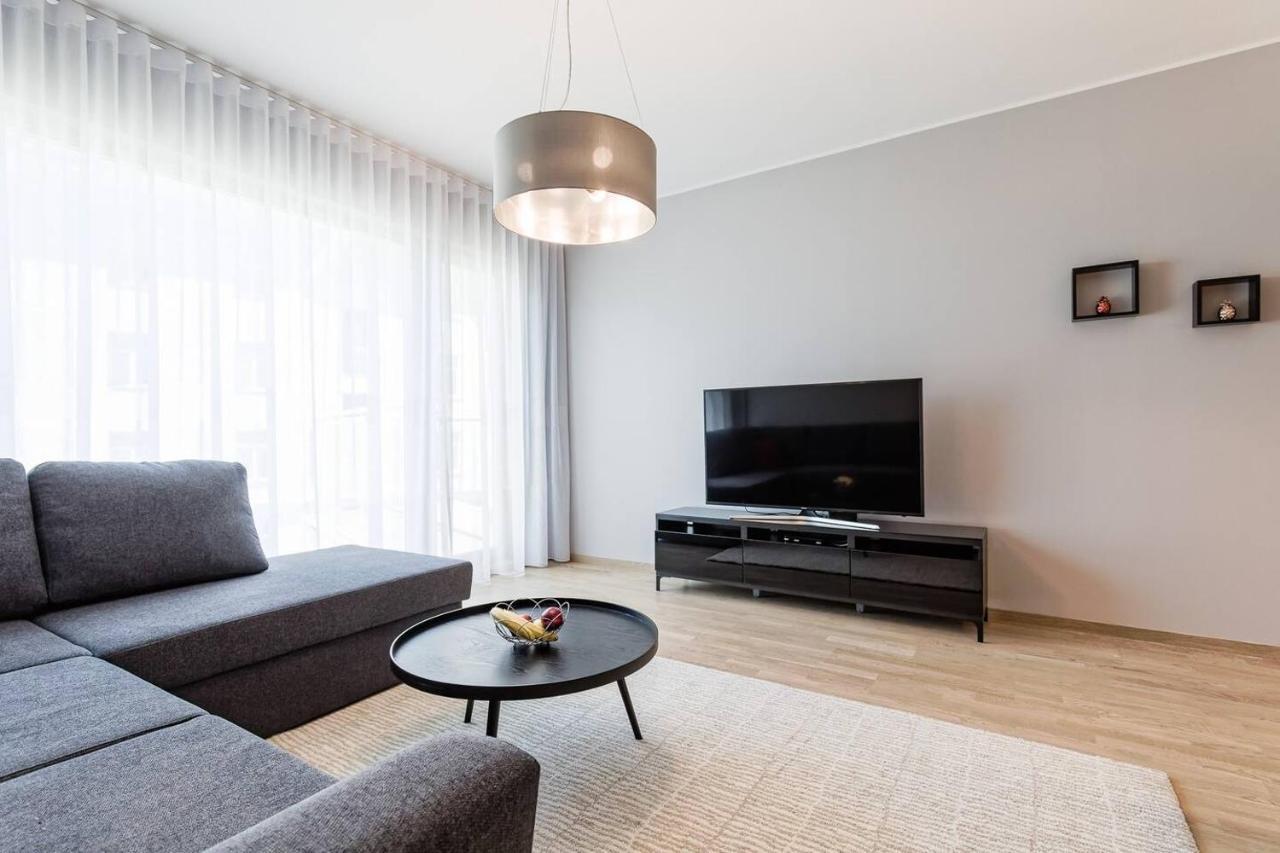 Central Apartments, Quiet With Free Parking And Ac. 탈린 외부 사진