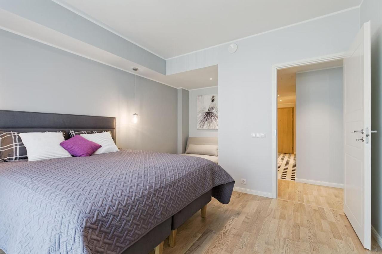 Central Apartments, Quiet With Free Parking And Ac. 탈린 외부 사진
