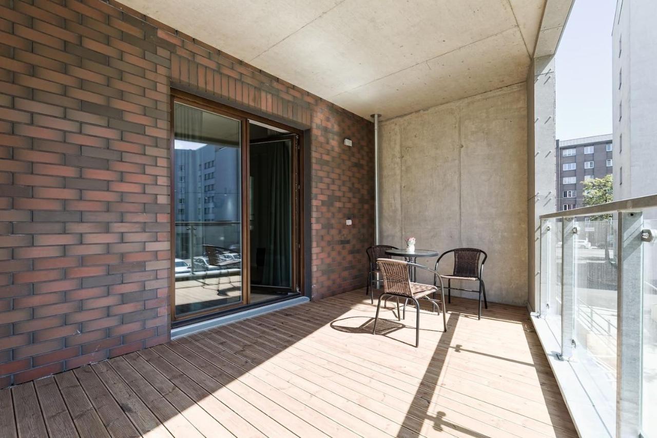 Central Apartments, Quiet With Free Parking And Ac. 탈린 외부 사진