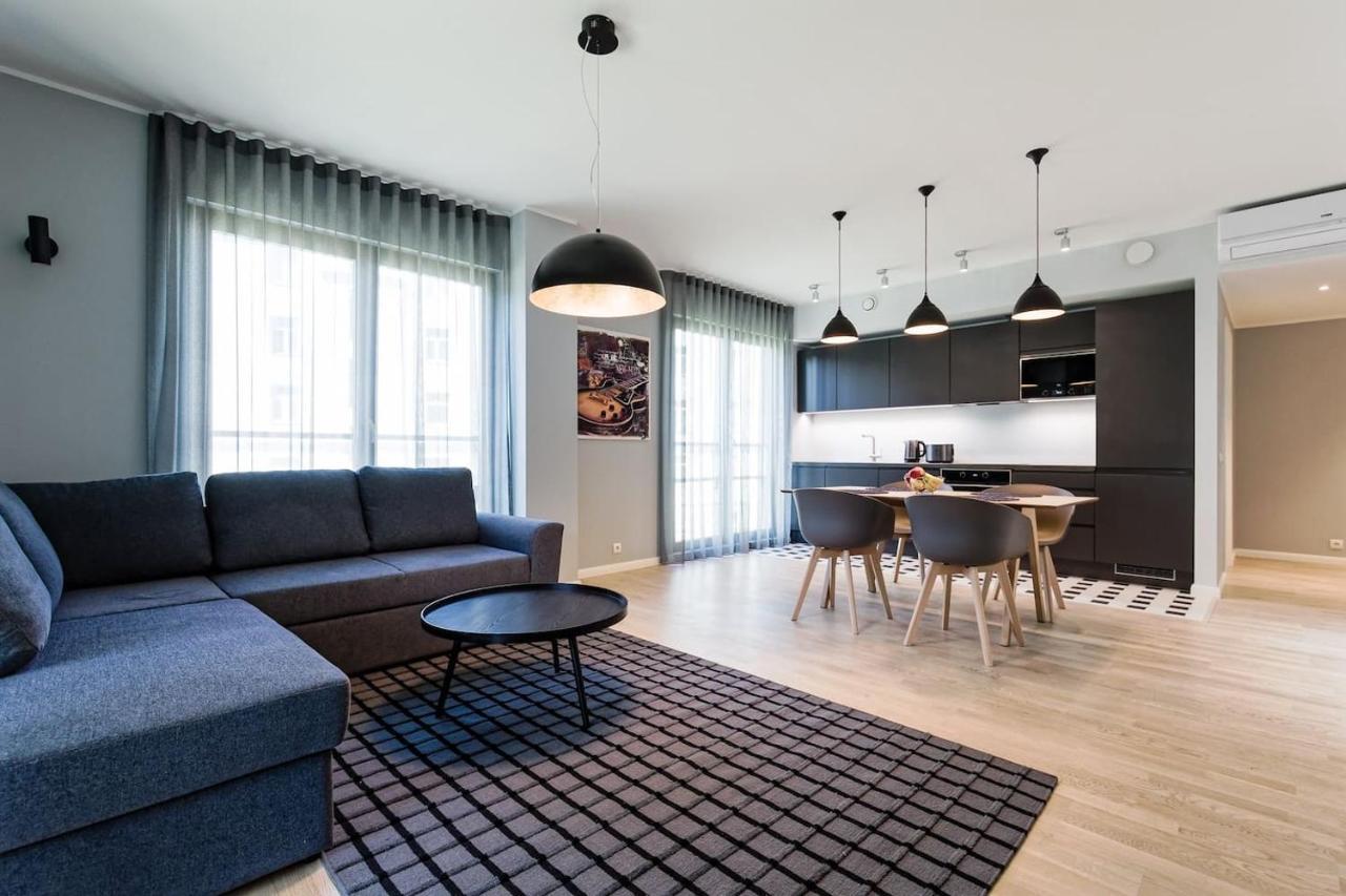 Central Apartments, Quiet With Free Parking And Ac. 탈린 외부 사진